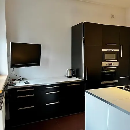 Apartment 52 Center *